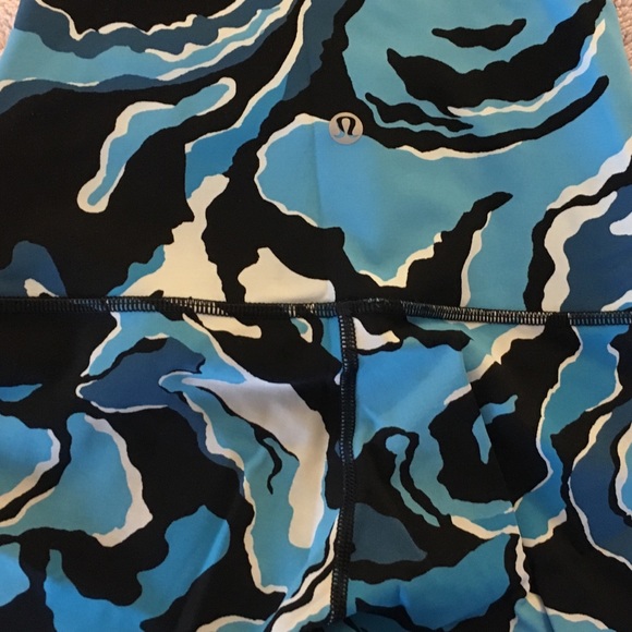 lululemon Wunder Under high waist size 4 legging - Picture 3 of 7